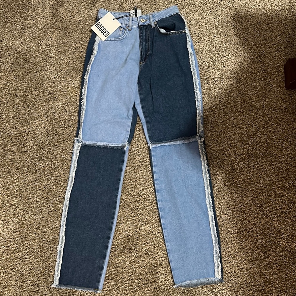 NWT great condition! Size 26 denim light blue/dark blue jeans